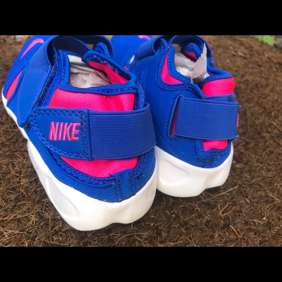 girls grade school nike shoes